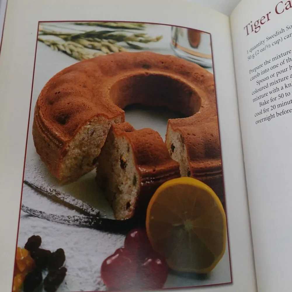 The Book of Egg Free Cakes by Cintia Stammers Hardcover Book